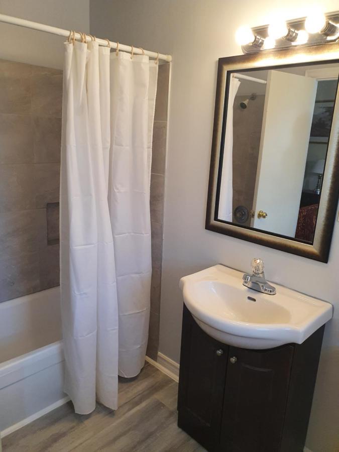 Gateway Motel Gananoque Luaran gambar