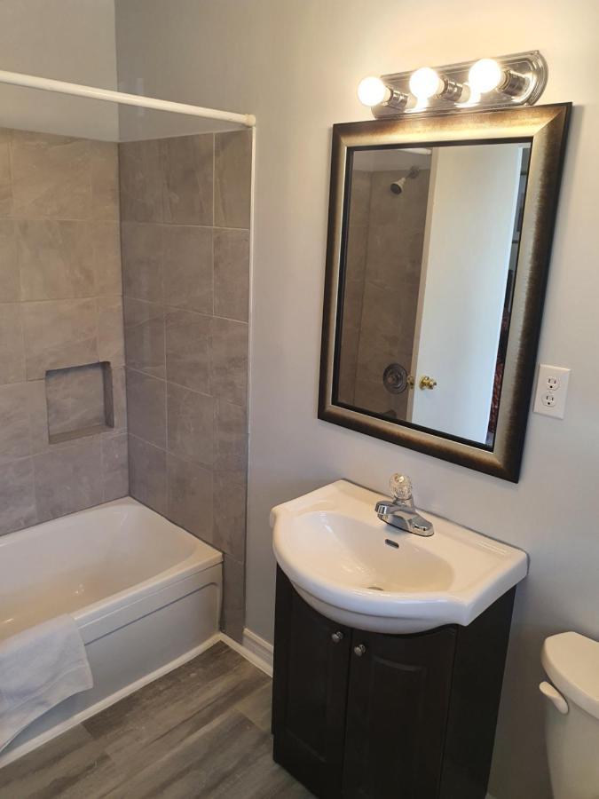 Gateway Motel Gananoque Luaran gambar