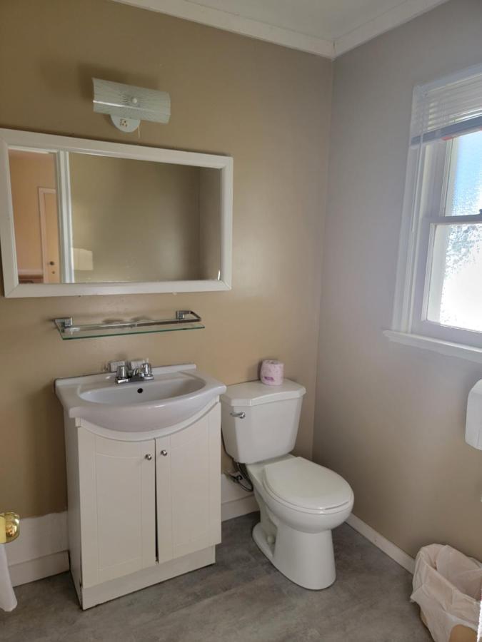 Gateway Motel Gananoque Luaran gambar