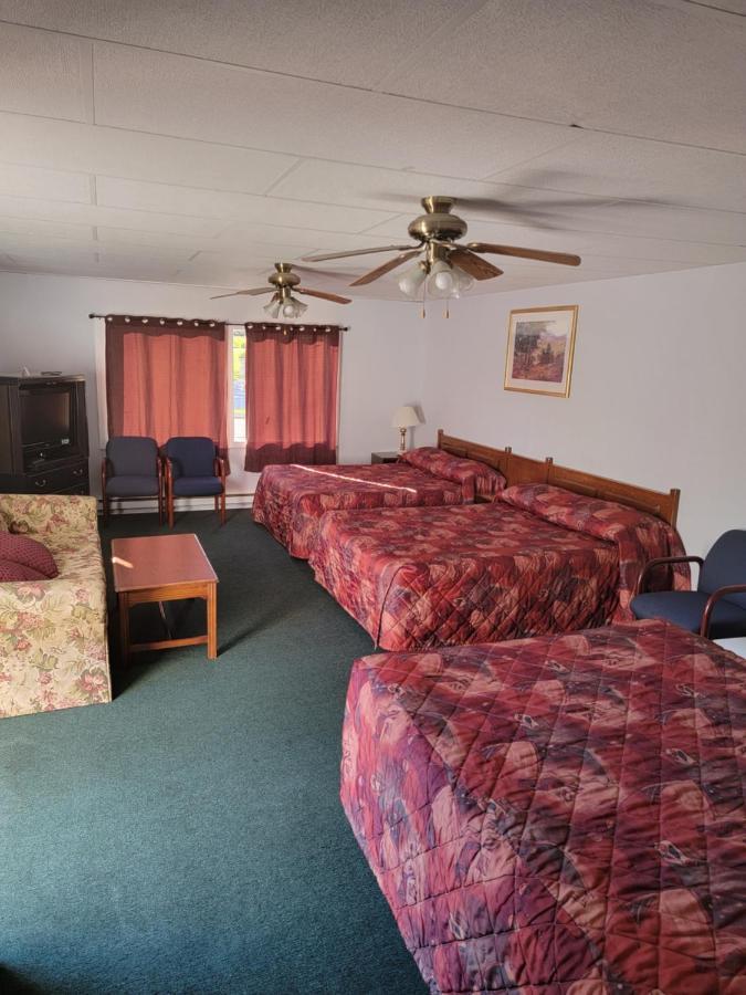 Gateway Motel Gananoque Luaran gambar