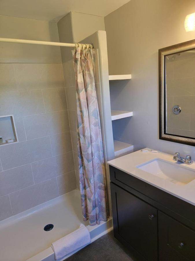 Gateway Motel Gananoque Luaran gambar