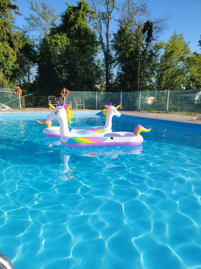 Gateway Motel Gananoque Luaran gambar